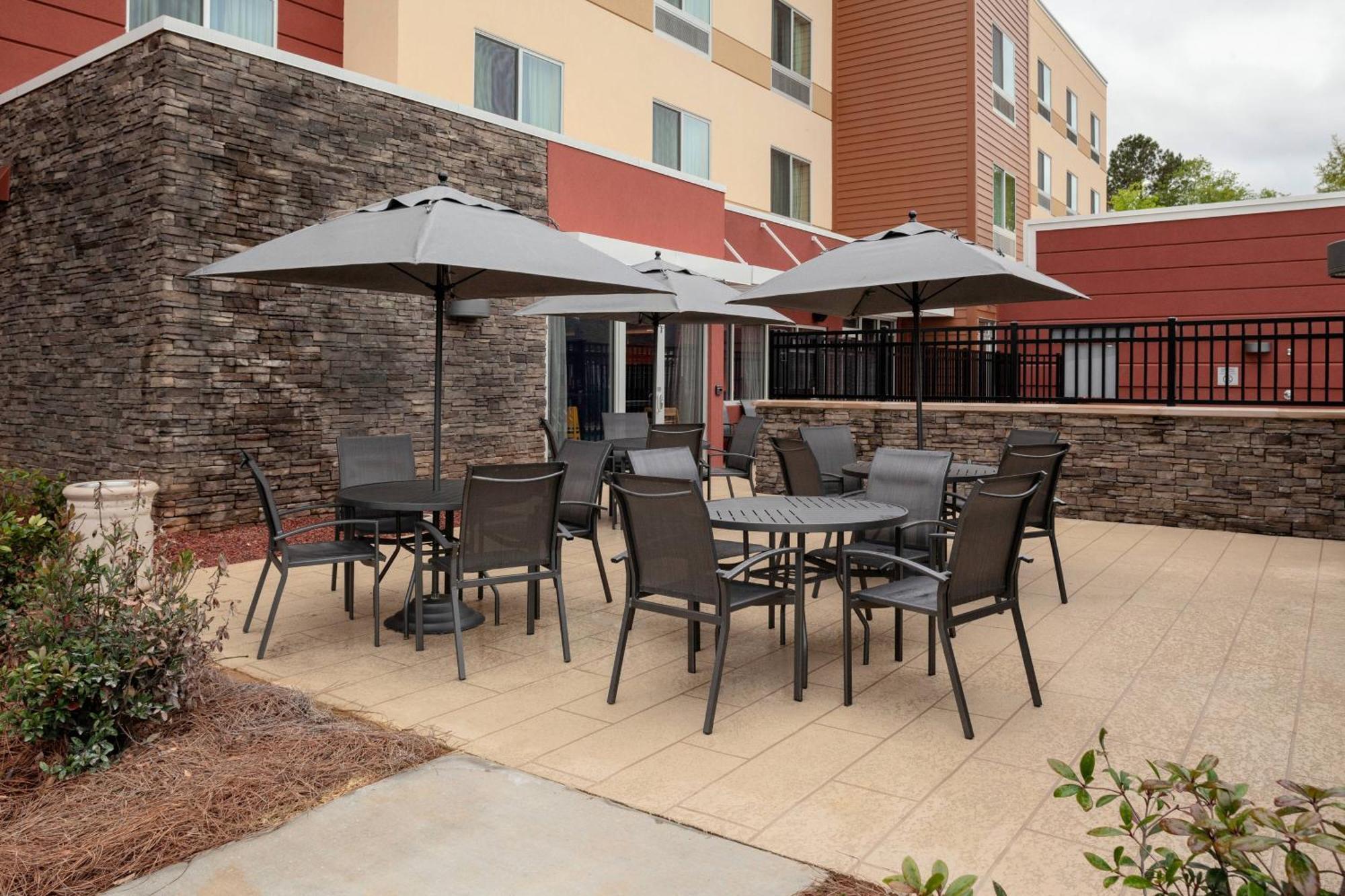 Hotel Fairfield & By Marriott Washington Rd./i-20 2*